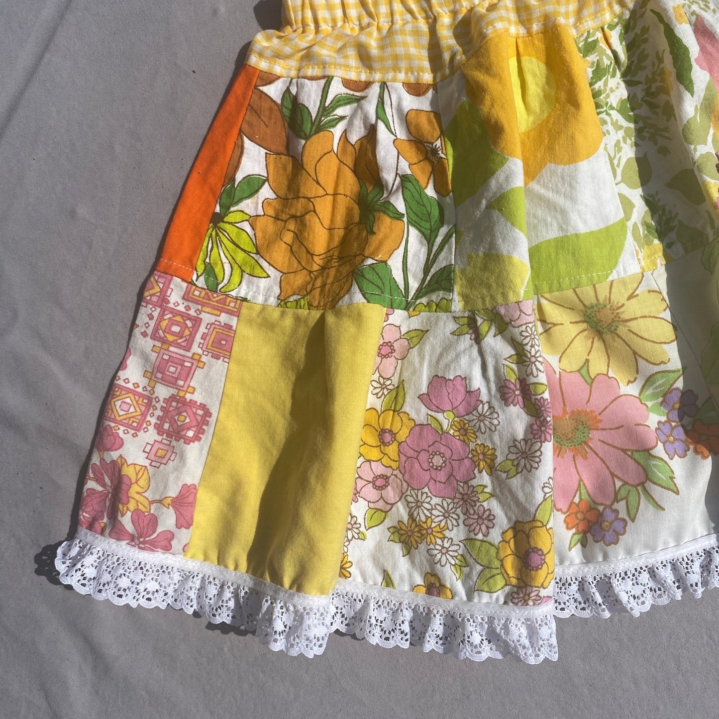Style Floral Embroidered Skirt