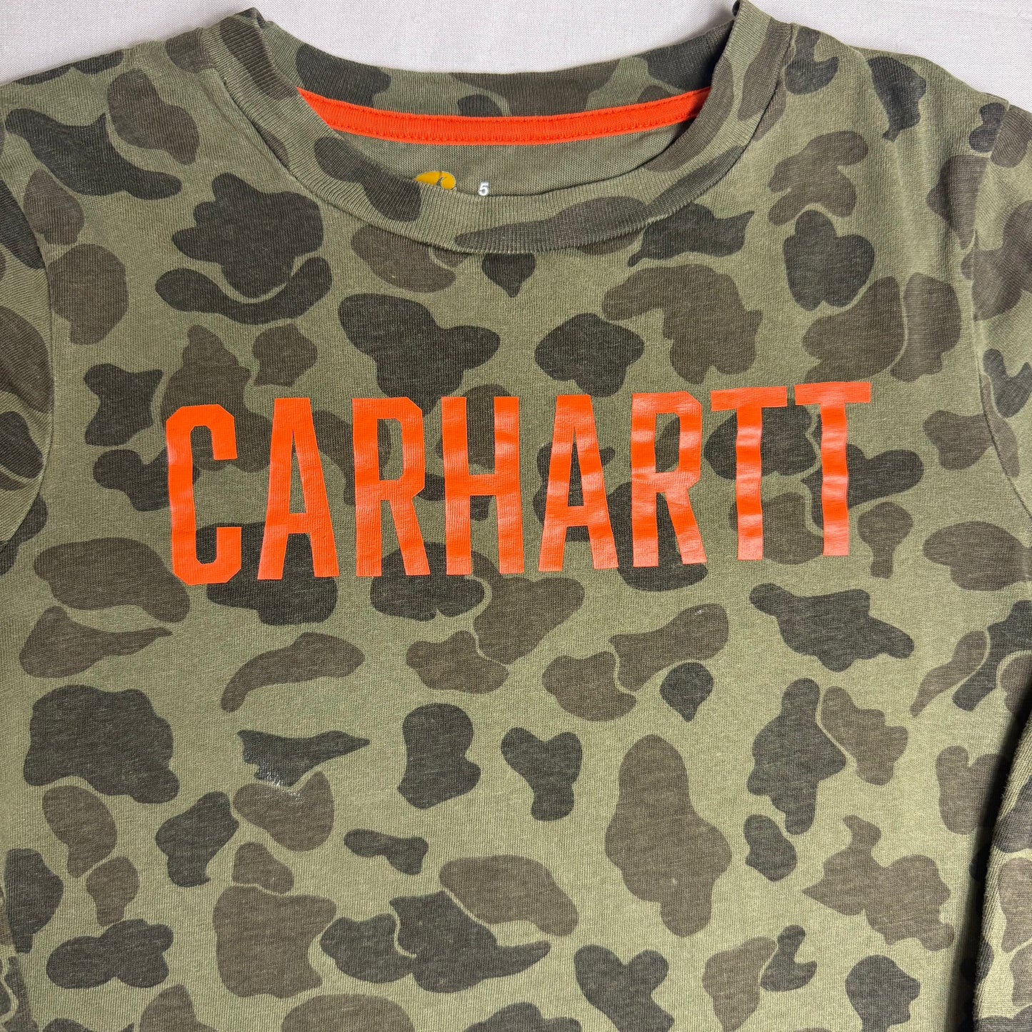 Carhartt Camo Spellout Tshirt 5-6 Years