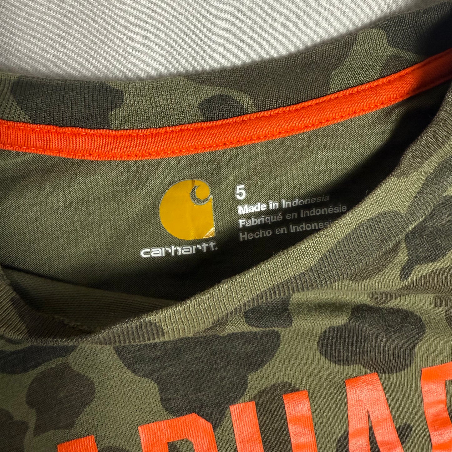 Carhartt Camo Spellout Tshirt 5-6 Years