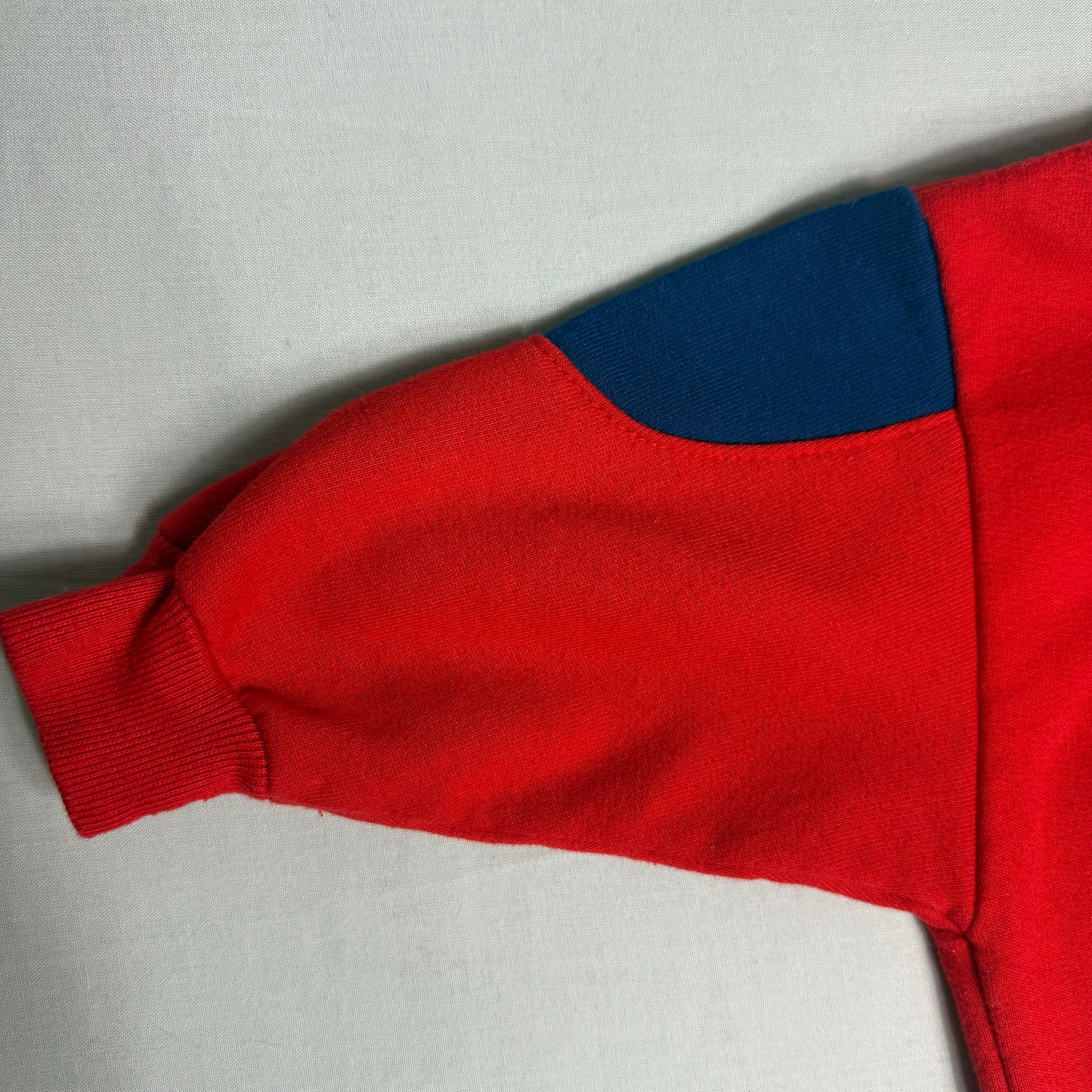 OshKosh 'My Expedition' Sweatshirt 2-3 Years