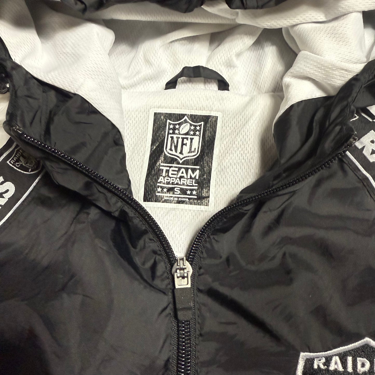 Raiders NFL Windbreaker 11-12 Years