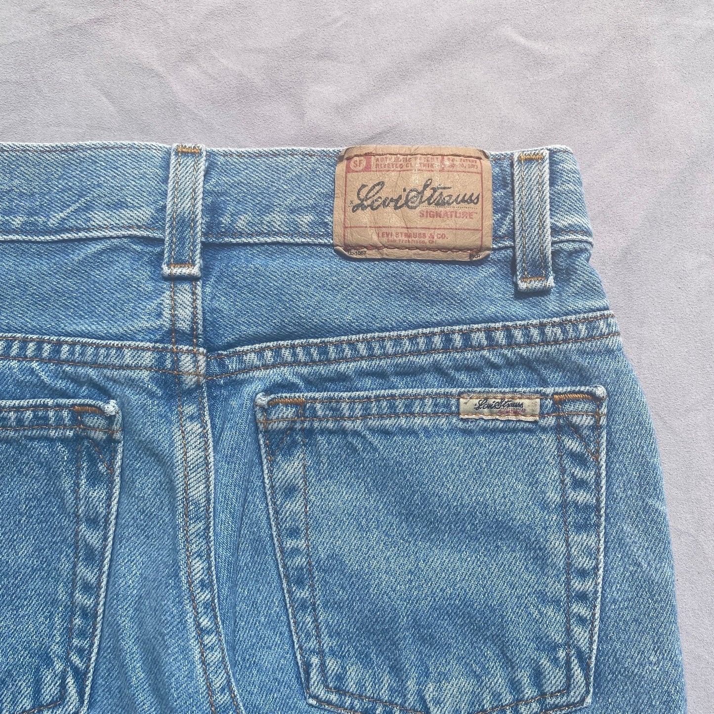 Levi's Lightwash Denim Jeans 6 - 7 Years Levi's_Lightwash_Denim_Jeans_206 - Secondly
