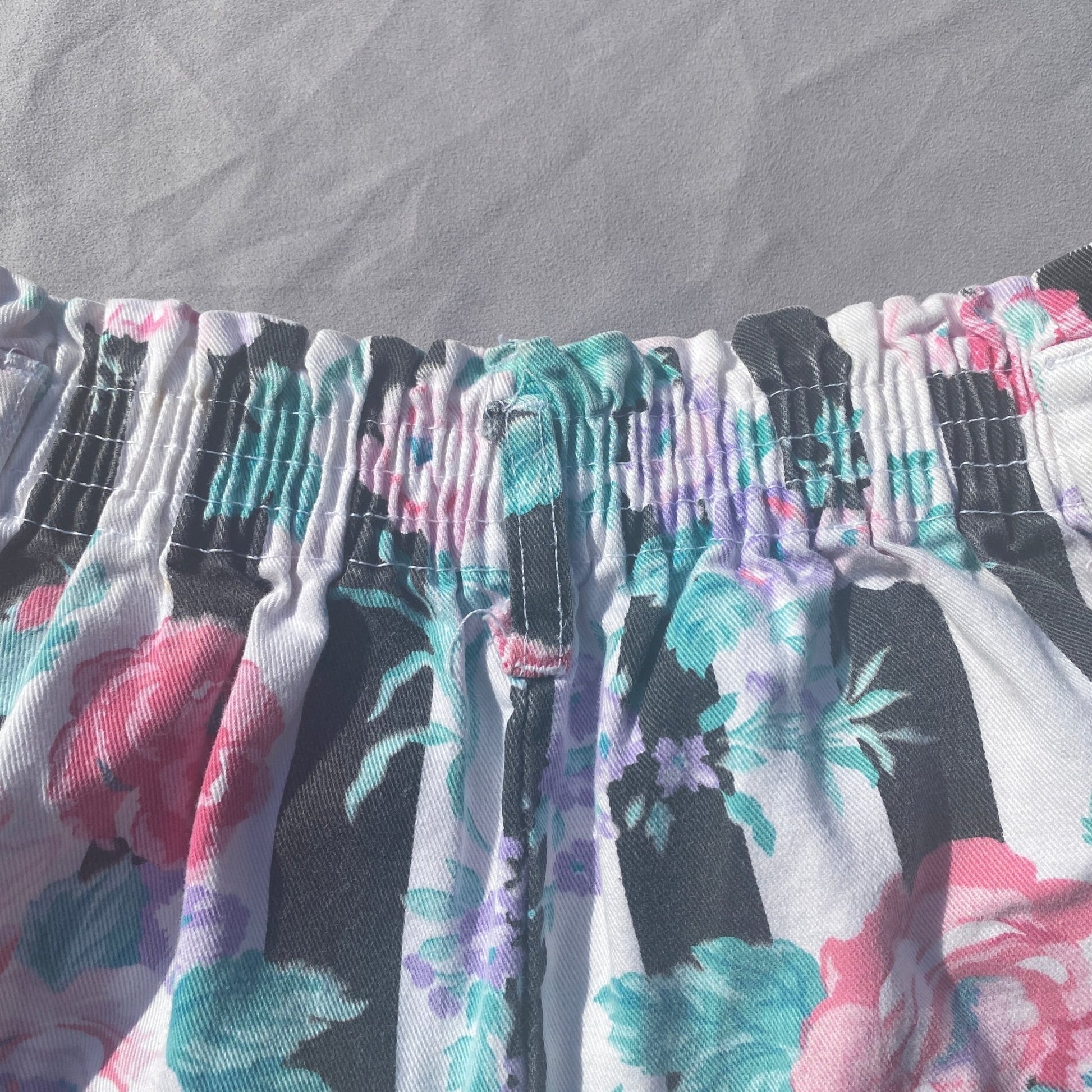 Vintage Floral Stripe Shorts 7 - 8 Years Vintage_Floral_Stripe_Shorts_193 - Secondly